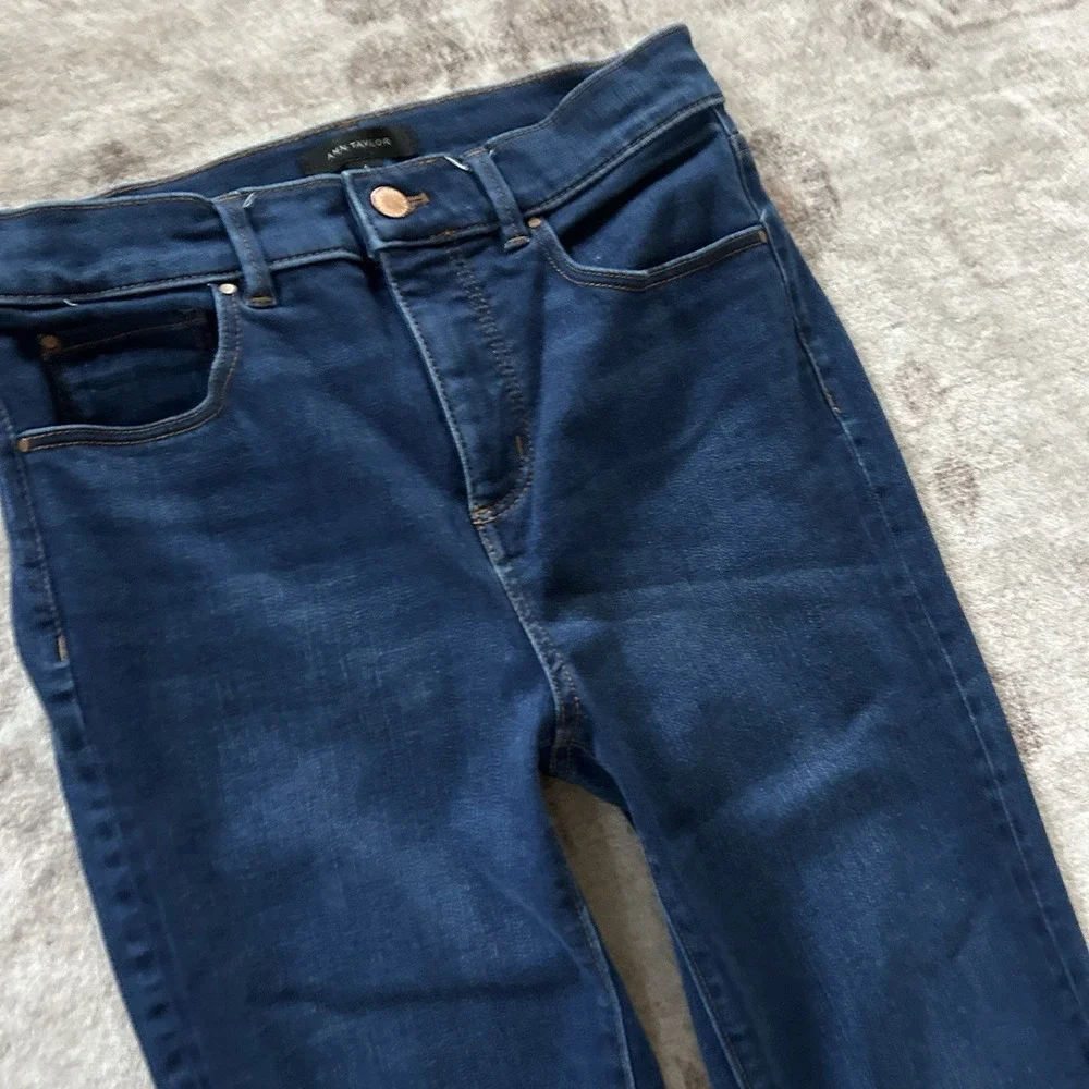 Ann Taylor The Boot Crop‎ Jean Size 4 Dark Blue Jeans Bootcut Classic Denim EUC